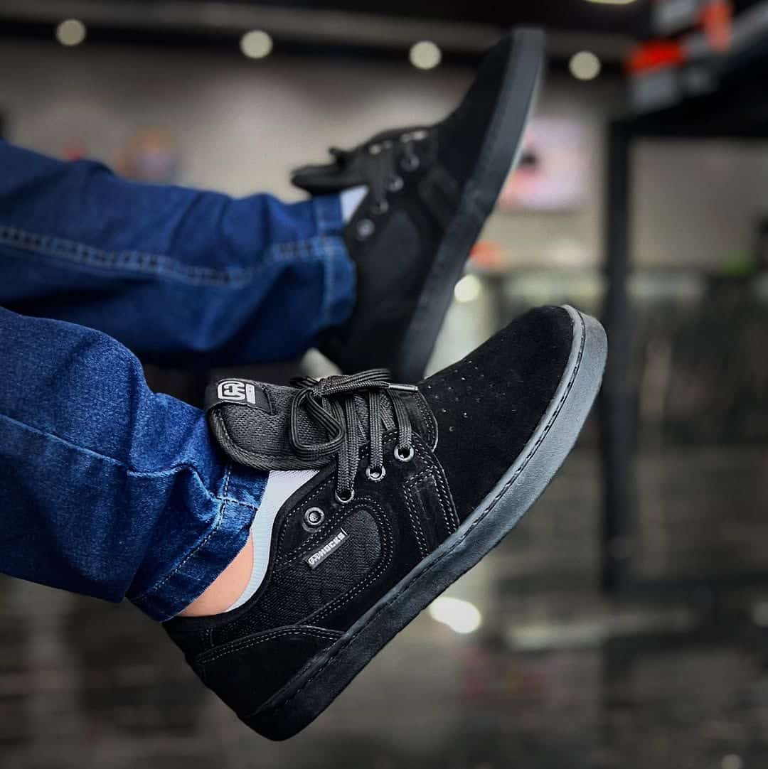 WhatsApp Image 2025-07-12 at 15.02.48 (3) – Copia TENIS HOCKS DE LACALLE BLACK 42 - Imagem 1