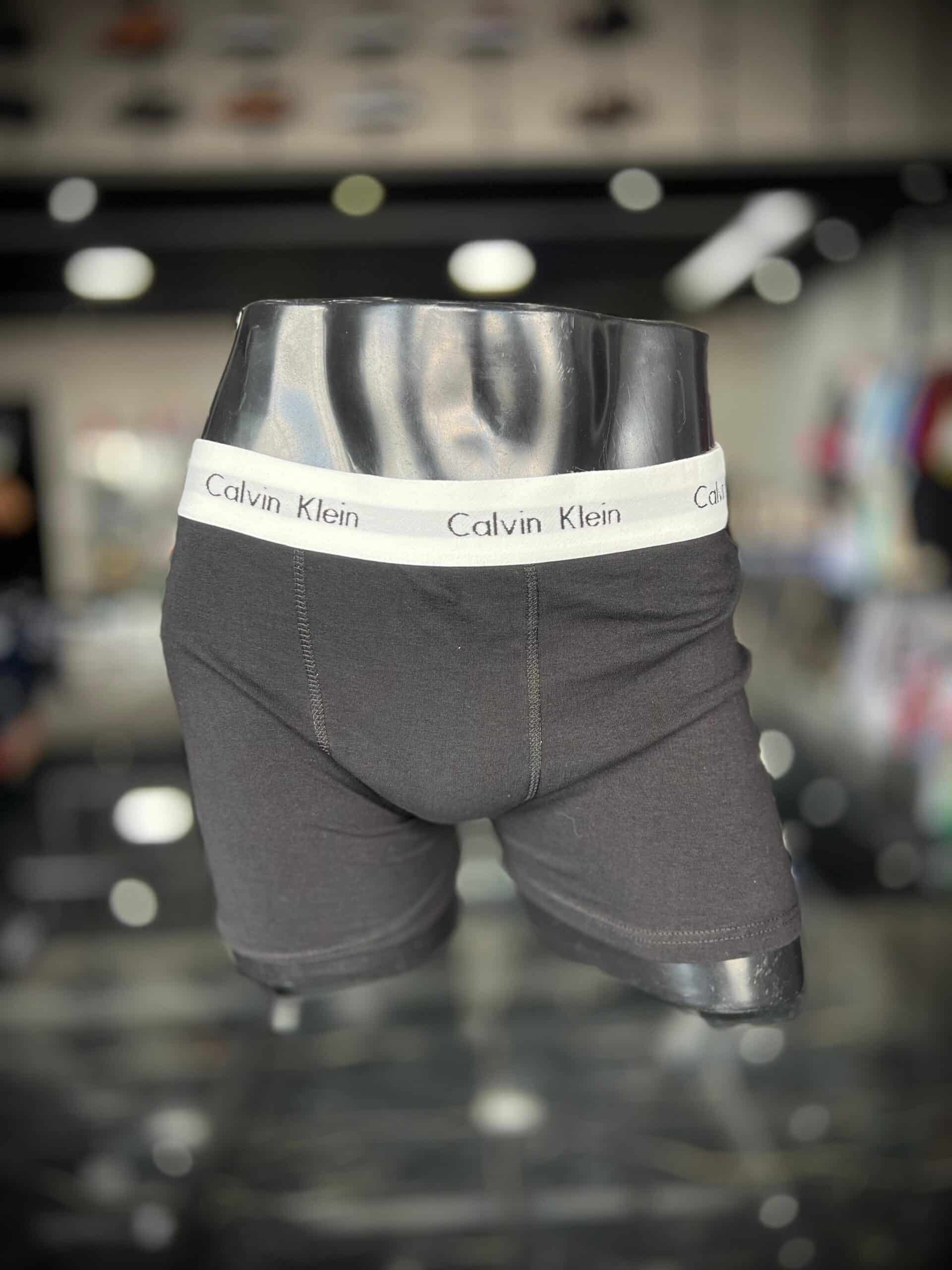 WhatsApp Image 2025-09-02 at 17.20.14 (5) CUECAS GG GRIF PRETO - Imagem 1