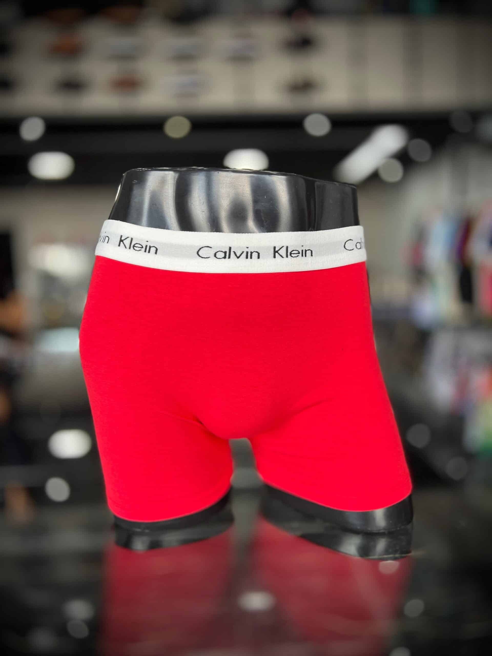 WhatsApp Image 2025-09-02 at 17.20.14 (6) CUECAS G GRIF VERMELHO - Imagem 1