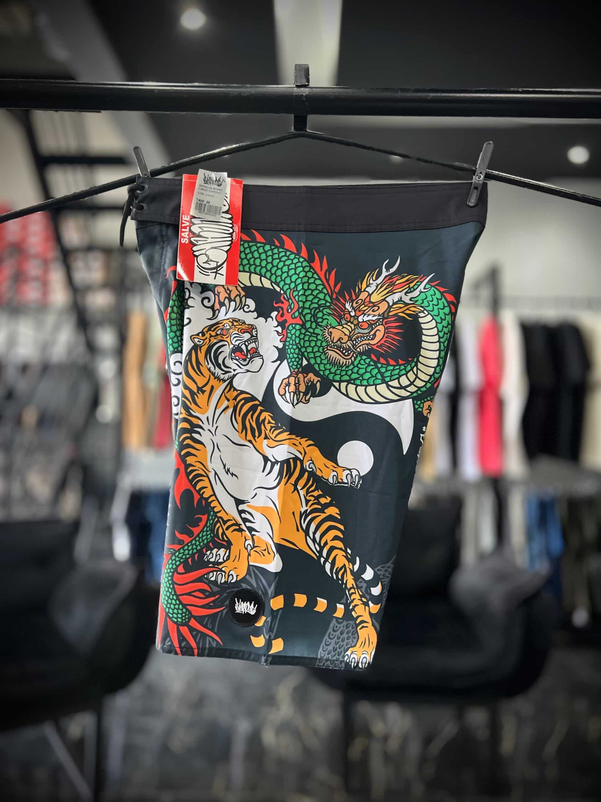 WhatsApp Image 2025-09-03 at 16.56.54 (1) BERMUDA 42 ELASTANO CHRONIC DRAGAO - Imagem 1