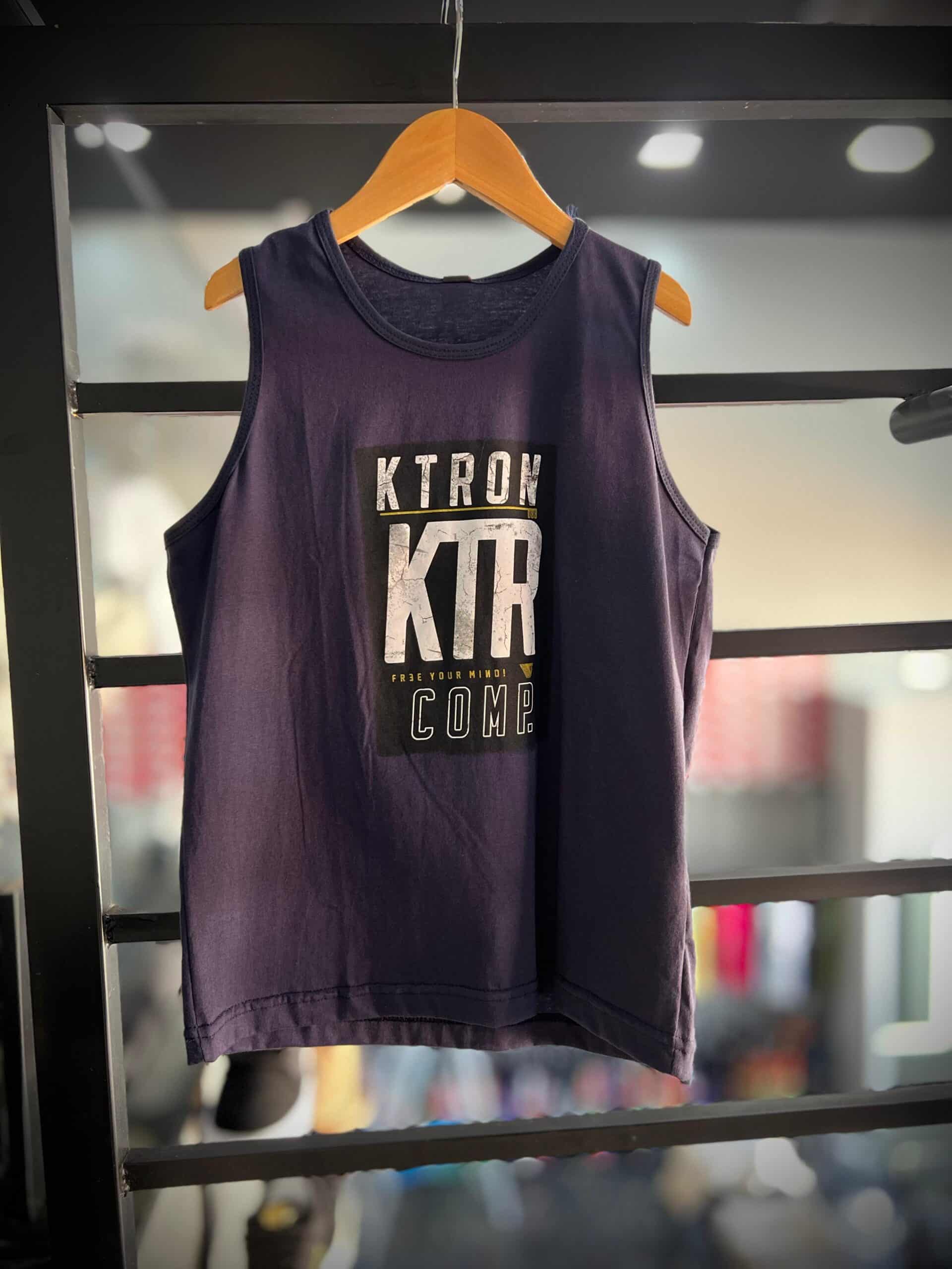 WhatsApp Image 2025-09-19 at 17.49.38 (9) CAMISETA TAM 16 K-TRON CAVADA AZUL MARINHO - Imagem 1