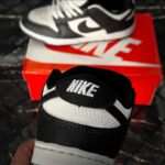 TENIS NK PRETO/BRANCO TAM 27 - Imagem 3