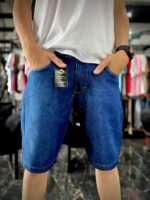 BERMUDA 38 JEANS AZUL K-TRON BORDADO NO BOLSO