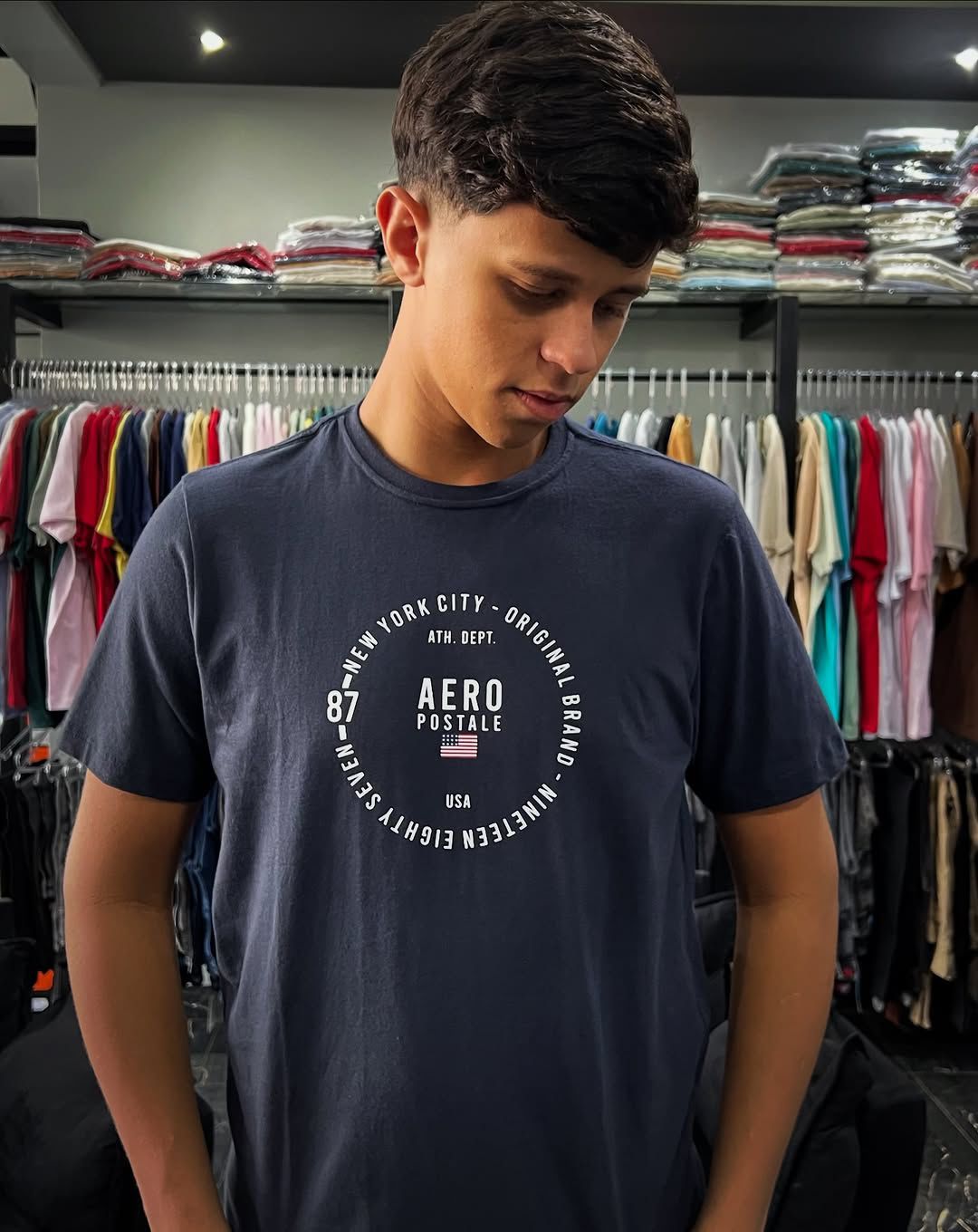WhatsApp Image 2026-03-05 at 10.05.13 CAMISETA AEROPOSTALE AZUL MARINHO (GG) 6505 - Imagem 1